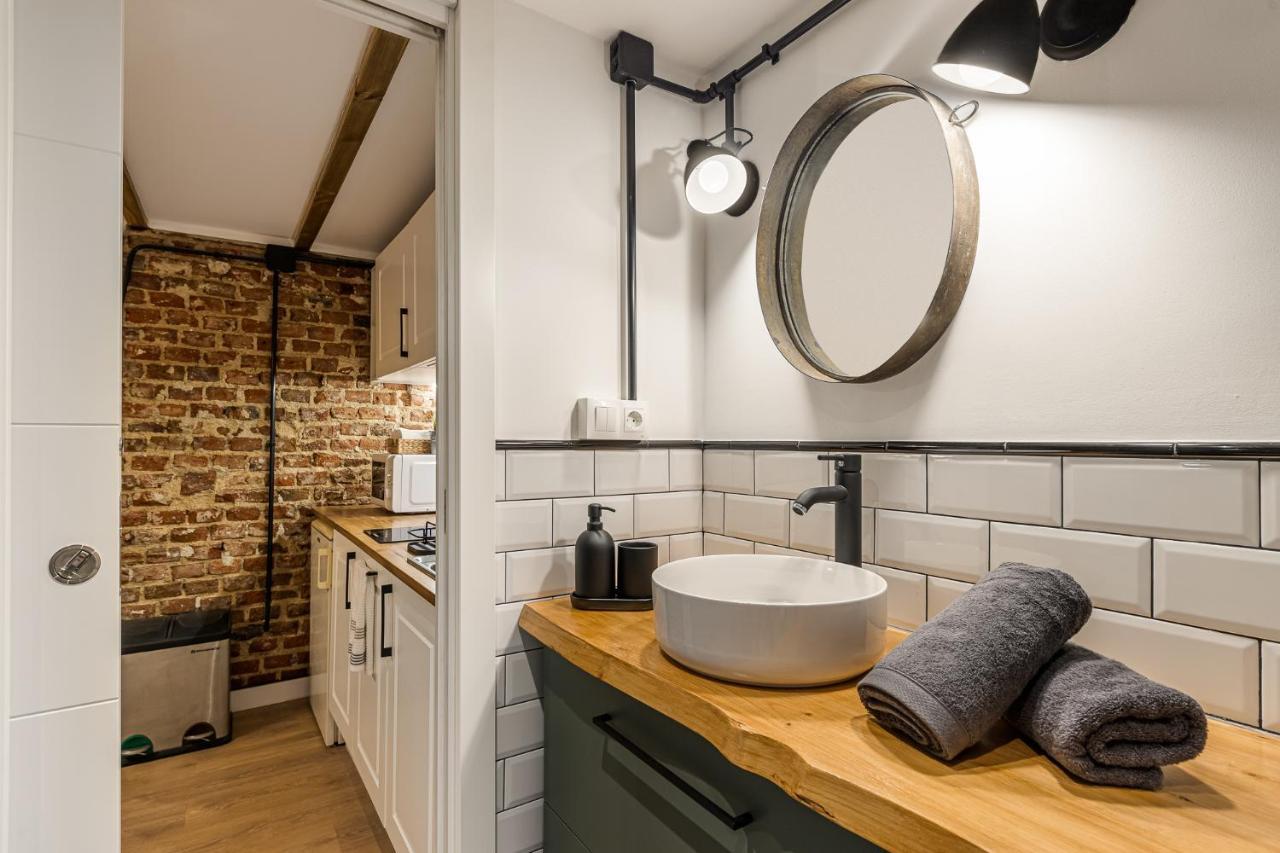 Bnbholder Delightful Centre Apartment Madrid Bagian luar foto